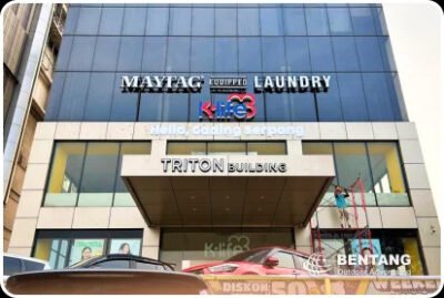 Contoh Neon Box yang Menarik dan Mencuri Perhatian